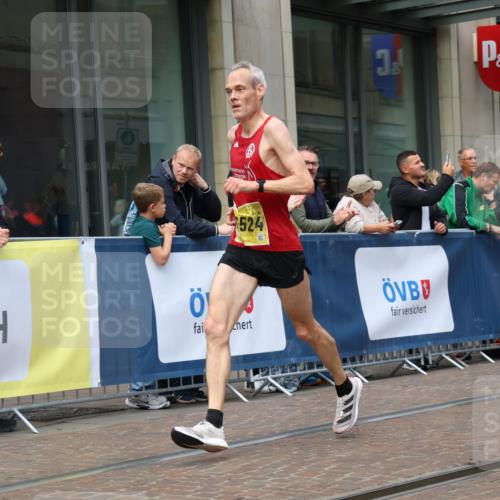 13.09.2026 - 21. swb-Marathon Bremen Strokosch-Dieckow http://msf.ph/oto/10283068 13.09.2026 10:32:30 Ziel 13550, 13581, 13599, 13622, 13524, 13564, 13638, 13639 meine-sportfotos.de