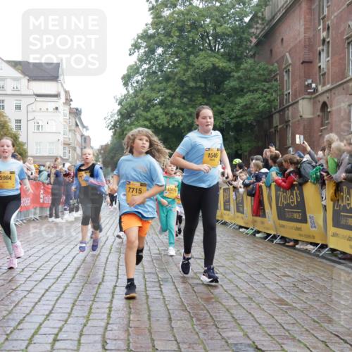 13.09.2026 - Kiel Lauf Yannick Fuchs http://msf.ph/oto/10283081 13.09.2026 08:57:13 Ziel 3665, 5003, 5340, 5719, 5809, 8341, 9542, 10321, 12215, 12512, 81, 139, 482, 653, 899, 1222, 1285, 1340, 1544, 2384, 2478, 2479, 2543, 3034, 3161, 3303, 3305, 3520, 3665, 3740, 4136, 4188, 4228, 4558, 4680, 4901, 4908, 4925, 5223, 5333, 5597, 6361, 6807, 6903, 7559, 7752, 7927, 8094, 8270, 8424, 9156, 9292, 9307, 9562, 9564, 9826, 9940, 10042, 10213, 10603, 11423, 11495, 11558, 11627, 11986, 12062, 12455, 160, 1546, 1769, 5006, 5984, 6459, 7715, 9062, 1285, 3520, 4188 meine-sportfotos.de