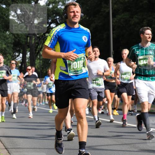 13.09.2026 - 21. swb-Marathon Bremen TobiasT http://msf.ph/oto/10283086 13.09.2026 12:03:46 Laufen 10119, 21, 6856, 9074, 346 meine-sportfotos.de