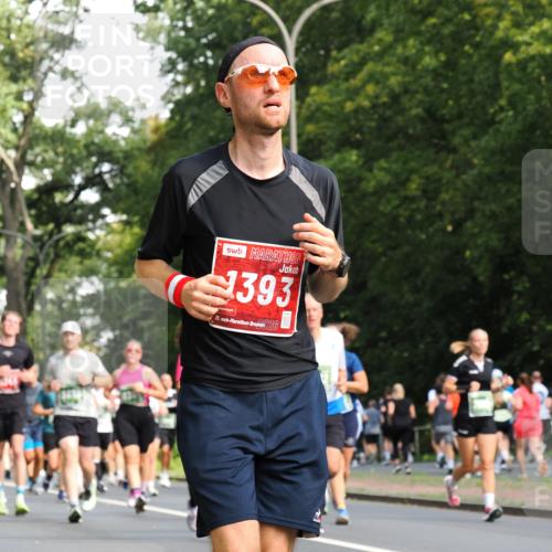 13.09.2026 - 21. swb-Marathon Bremen TobiasT http://msf.ph/oto/10283138 13.09.2026 12:03:53 Laufen 393, 21, 26 meine-sportfotos.de