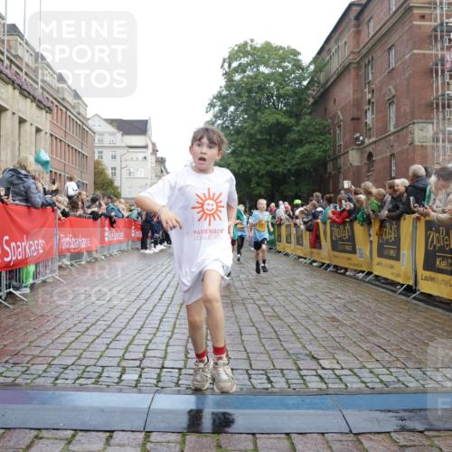 13.09.2026 - Kiel Lauf Yannick Fuchs http://msf.ph/oto/10283178 13.09.2026 08:57:18 Ziel 3382, 5809, 8341, 9542, 10321, 10892, 12512, 81, 482, 653, 1222, 2384, 2478, 2479, 2543, 3034, 3161, 3303, 3305, 3665, 3740, 4136, 4558, 4680, 4901, 4908, 4925, 5003, 5223, 5333, 5340, 5597, 5719, 6361, 6807, 6903, 7559, 7752, 7927, 8094, 8270, 8341, 8424, 9156, 9292, 9307, 9562, 9564, 9826, 9940, 10042, 10213, 10603, 11423, 11495, 11558, 11627, 11986, 12062, 12215, 12455, 160, 406, 1051, 1546, 1769, 5006, 5984, 6459, 7715, 9062, 1285, 3520, 4188 meine-sportfotos.de