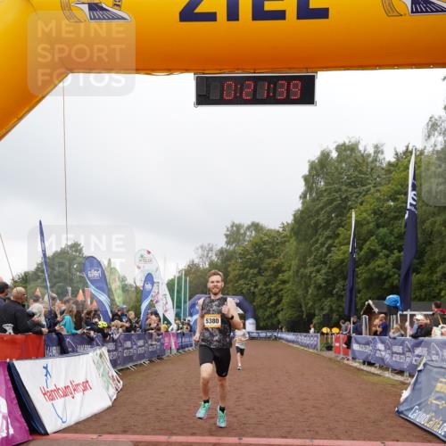 13.09.2026 - Airport Race Dennis Weichert http://msf.ph/oto/10283188 13.09.2026 10:22:12 Ziel 5144, 5368, 5380 meine-sportfotos.de