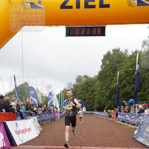 13.09.2026 - Airport Race Dennis Weichert http://msf.ph/oto/10283193 13.09.2026 10:22:12 Ziel 5144, 5368, 5380 meine-sportfotos.de