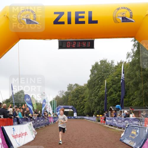 13.09.2026 - Airport Race Dennis Weichert http://msf.ph/oto/10283202 13.09.2026 10:22:15 Ziel 5144, 5368, 5380 meine-sportfotos.de