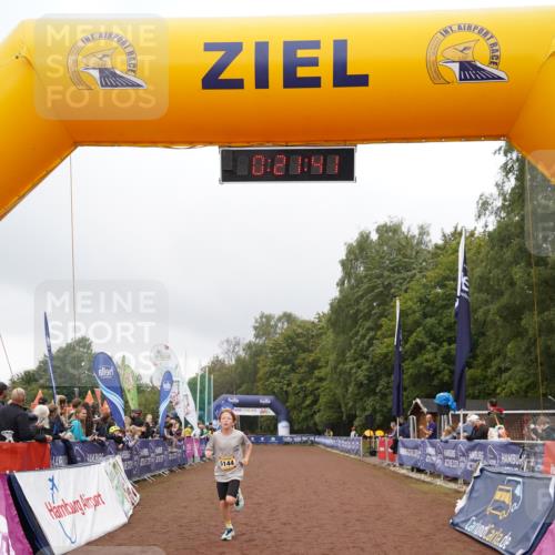 13.09.2026 - Airport Race Dennis Weichert http://msf.ph/oto/10283207 13.09.2026 10:22:15 Ziel 5144, 5368, 5380 meine-sportfotos.de
