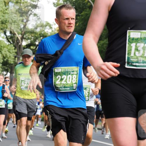 13.09.2026 - 21. swb-Marathon Bremen TobiasT http://msf.ph/oto/10283209 13.09.2026 12:04:13 Laufen 423, 2208, 21, 26, 131 meine-sportfotos.de
