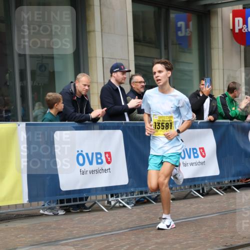 13.09.2026 - 21. swb-Marathon Bremen Strokosch-Dieckow http://msf.ph/oto/10283212 13.09.2026 10:32:52 Ziel 13550, 13581, 13599, 13622 meine-sportfotos.de