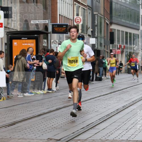 13.09.2026 - 21. swb-Marathon Bremen Strokosch-Dieckow http://msf.ph/oto/10283264 13.09.2026 10:33:30 Ziel 10475, 10797, 11481, 12459, 13530, 13541, 10366, 11059, 11652 meine-sportfotos.de
