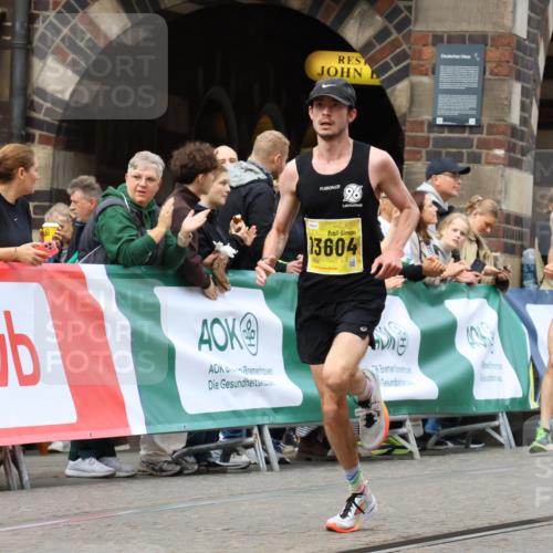 13.09.2026 - 21. swb-Marathon Bremen Strokosch-Dieckow http://msf.ph/oto/10283302 13.09.2026 10:29:17 Ziel 13604, 13614, 13624, 13517, 13542, 13557 meine-sportfotos.de