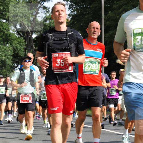 13.09.2026 - 21. swb-Marathon Bremen TobiasT http://msf.ph/oto/10283353 13.09.2026 12:04:34 Laufen 612, 856, 70, 35, 21, 26, 2799, 21, 326, 38 meine-sportfotos.de