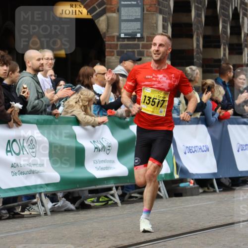 13.09.2026 - 21. swb-Marathon Bremen Strokosch-Dieckow http://msf.ph/oto/10283380 13.09.2026 10:29:34 Ziel 10597, 13517, 13557, 13604, 13510, 13579, 13623 meine-sportfotos.de