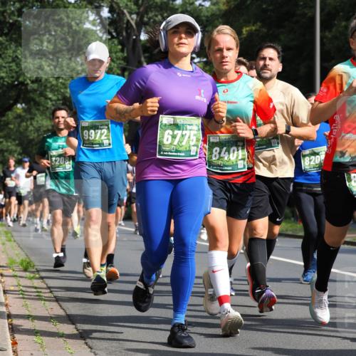 13.09.2026 - 21. swb-Marathon Bremen TobiasT http://msf.ph/oto/10283394 13.09.2026 12:04:44 Laufen 3208, 9972, 6775, 21, 926, 8401, 21, 25, 8208 meine-sportfotos.de