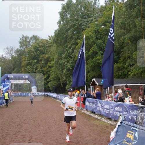 13.09.2026 - Airport Race Dennis Weichert http://msf.ph/oto/10283402 13.09.2026 10:23:11 Ziel 5128, 5282, 5286 meine-sportfotos.de