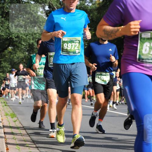 13.09.2026 - 21. swb-Marathon Bremen TobiasT http://msf.ph/oto/10283406 13.09.2026 12:04:45 Laufen 320, 9, 7861, 9972, 21, 1308, 67 meine-sportfotos.de