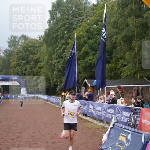 13.09.2026 - Airport Race Dennis Weichert http://msf.ph/oto/10283413 13.09.2026 10:23:11 Ziel 5128, 5282, 5286 meine-sportfotos.de
