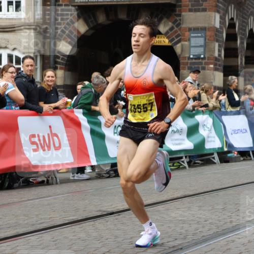 13.09.2026 - 21. swb-Marathon Bremen Strokosch-Dieckow http://msf.ph/oto/10283421 13.09.2026 10:29:36 Ziel 10597, 13517, 13557, 13604, 13510, 13579, 13623 meine-sportfotos.de