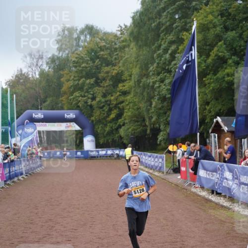 13.09.2026 - Airport Race Dennis Weichert http://msf.ph/oto/10283434 13.09.2026 10:23:17 Ziel 5128, 5282 meine-sportfotos.de