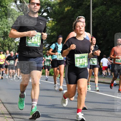13.09.2026 - 21. swb-Marathon Bremen TobiasT http://msf.ph/oto/10283437 13.09.2026 12:04:57 Laufen 35, 41, 6737, 21, 26, 3874, 1030 meine-sportfotos.de