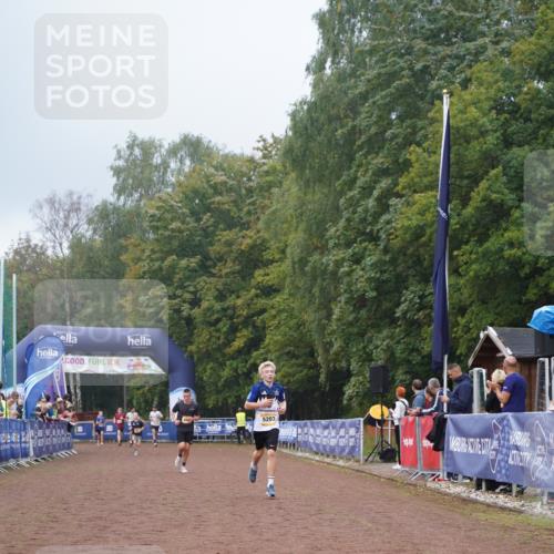 13.09.2026 - Airport Race Dennis Weichert http://msf.ph/oto/10283477 13.09.2026 10:23:40 Ziel 5203 meine-sportfotos.de