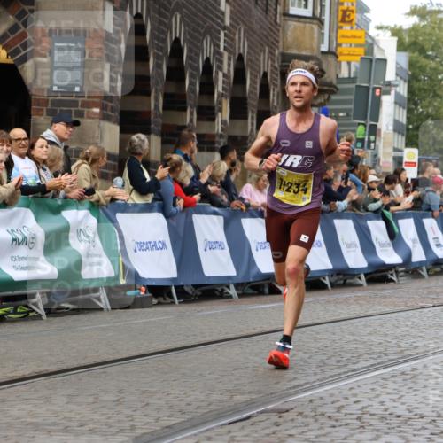 13.09.2026 - 21. swb-Marathon Bremen Strokosch-Dieckow http://msf.ph/oto/10283492 13.09.2026 10:29:45 Ziel 11234, 13517, 13542, 13557 meine-sportfotos.de