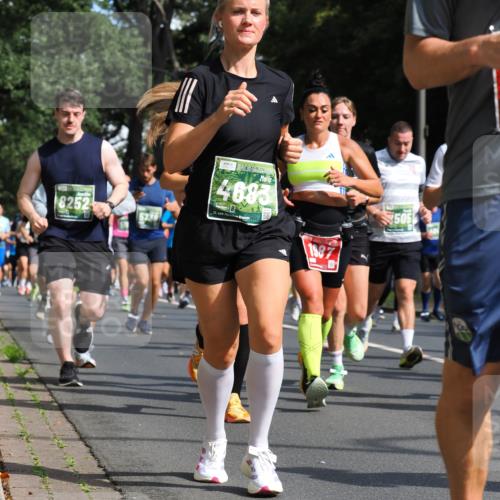 13.09.2026 - 21. swb-Marathon Bremen TobiasT http://msf.ph/oto/10283550 13.09.2026 12:05:23 Laufen 4683, 8252, 21, 1987, 505 meine-sportfotos.de