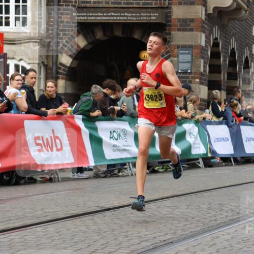 13.09.2026 - 21. swb-Marathon Bremen Strokosch-Dieckow http://msf.ph/oto/10283552 13.09.2026 10:29:50 Ziel 11234, 13517, 13542, 13557, 13623 meine-sportfotos.de