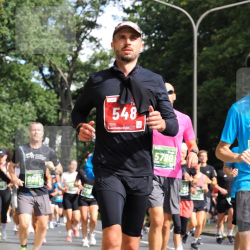 13.09.2026 - 21. swb-Marathon Bremen TobiasT http://msf.ph/oto/10283576 13.09.2026 12:05:30 Laufen 9097, 548, 21, 026, 5790, 9 meine-sportfotos.de