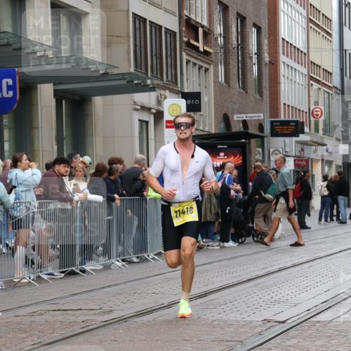 13.09.2026 - 21. swb-Marathon Bremen Strokosch-Dieckow http://msf.ph/oto/10283586 13.09.2026 10:34:22 Ziel 10818, 11964, 12358, 12413, 12540, 13637, 11418, 13605, 13610, 13633 meine-sportfotos.de