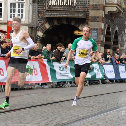 13.09.2026 - 21. swb-Marathon Bremen Strokosch-Dieckow http://msf.ph/oto/10283620 13.09.2026 10:29:53 Ziel 11234, 13510, 13517, 13542, 13557, 13579, 13623 meine-sportfotos.de
