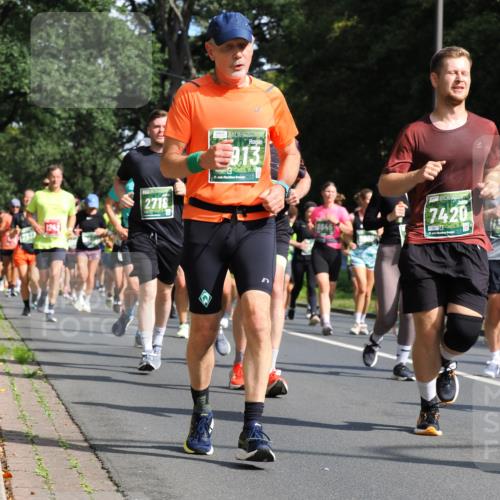 13.09.2026 - 21. swb-Marathon Bremen TobiasT http://msf.ph/oto/10283657 13.09.2026 12:06:01 Laufen 1242, 19, 2718, 913, 21, 126, 7420, 8645 meine-sportfotos.de