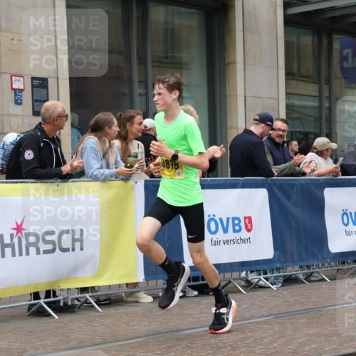 13.09.2026 - 21. swb-Marathon Bremen Strokosch-Dieckow http://msf.ph/oto/10283677 13.09.2026 10:34:38 Ziel 10261, 10262, 11197, 11964, 12358, 12413, 12540, 13505, 13560, 13588, 13601, 13625, 10818, 11418, 13633, 13637 meine-sportfotos.de