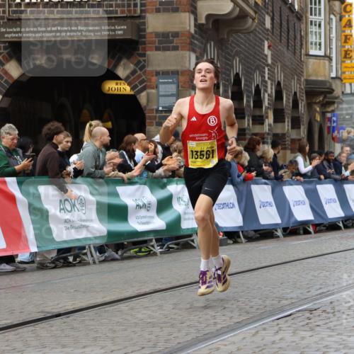 13.09.2026 - 21. swb-Marathon Bremen Strokosch-Dieckow http://msf.ph/oto/10283687 13.09.2026 10:30:23 Ziel 13561, 12458, 13603 meine-sportfotos.de