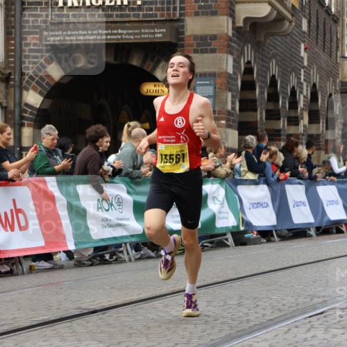 13.09.2026 - 21. swb-Marathon Bremen Strokosch-Dieckow http://msf.ph/oto/10283706 13.09.2026 10:30:24 Ziel 13561, 12458, 13603 meine-sportfotos.de