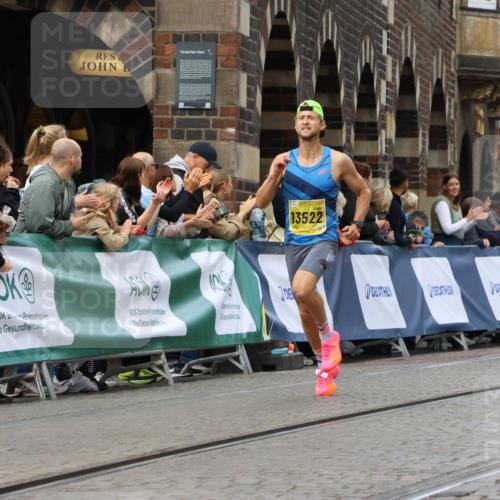 13.09.2026 - 21. swb-Marathon Bremen Strokosch-Dieckow http://msf.ph/oto/10283712 13.09.2026 10:30:26 Ziel 13522, 13561, 12458, 13603 meine-sportfotos.de