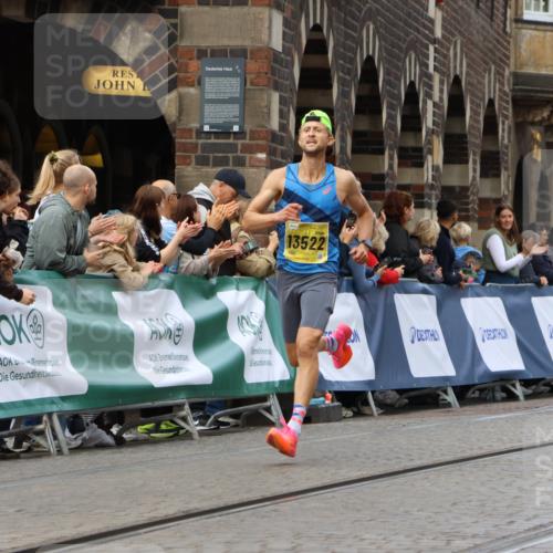13.09.2026 - 21. swb-Marathon Bremen Strokosch-Dieckow http://msf.ph/oto/10283721 13.09.2026 10:30:26 Ziel 13522, 13561, 12458, 13603 meine-sportfotos.de