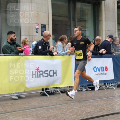 13.09.2026 - 21. swb-Marathon Bremen Strokosch-Dieckow http://msf.ph/oto/10283725 13.09.2026 10:34:44 Ziel 10261, 10262, 11197, 11964, 13505, 13560, 13588, 13601, 13625, 10818, 11418, 12358, 12413, 12540, 13637 meine-sportfotos.de