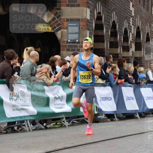 13.09.2026 - 21. swb-Marathon Bremen Strokosch-Dieckow http://msf.ph/oto/10283732 13.09.2026 10:30:26 Ziel 13522, 13561, 12458, 13603 meine-sportfotos.de