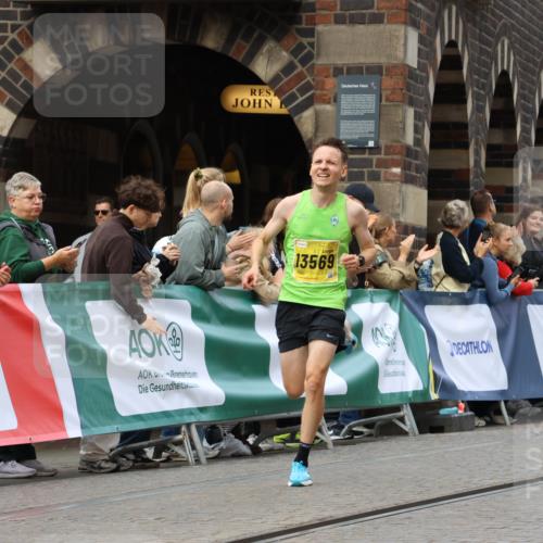 13.09.2026 - 21. swb-Marathon Bremen Strokosch-Dieckow http://msf.ph/oto/10283779 13.09.2026 10:30:28 Ziel 13522, 13561, 13569, 12458, 13603 meine-sportfotos.de