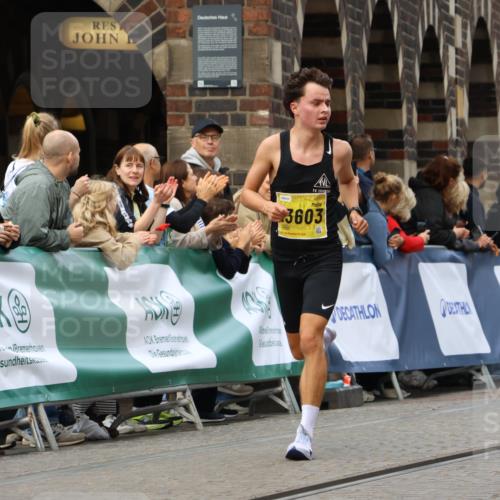 13.09.2026 - 21. swb-Marathon Bremen Strokosch-Dieckow http://msf.ph/oto/10283853 13.09.2026 10:30:44 Ziel 13522, 13569, 13576, 13537, 13554, 13630 meine-sportfotos.de