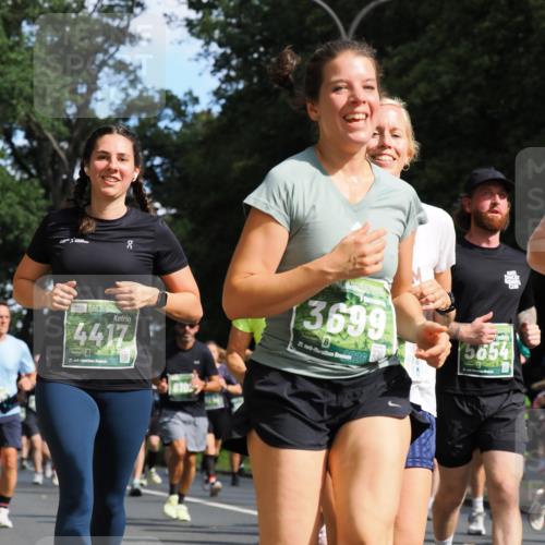 13.09.2026 - 21. swb-Marathon Bremen TobiasT http://msf.ph/oto/10283886 13.09.2026 12:06:55 Laufen 50, 4417, 21, 26, 810, 3699, 21, 026, 21, 5654 meine-sportfotos.de
