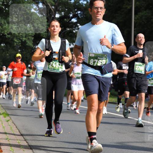 13.09.2026 - 21. swb-Marathon Bremen TobiasT http://msf.ph/oto/10283901 13.09.2026 12:06:59 Laufen 2457, 21, 426, 8789, 2760, 131 meine-sportfotos.de