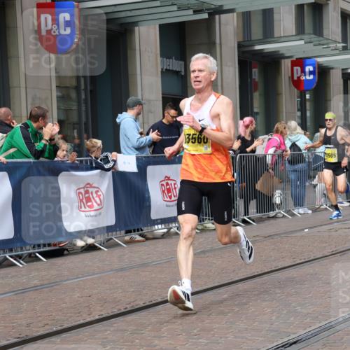 13.09.2026 - 21. swb-Marathon Bremen Strokosch-Dieckow http://msf.ph/oto/10283922 13.09.2026 10:35:04 Ziel 10994, 11068, 11176, 11345, 11512, 12289, 13514, 13540, 13583, 13590, 13619, 10261, 10262, 11197, 11964, 12358, 12413, 12540, 13505, 13560, 13588, 13601, 13625 meine-sportfotos.de