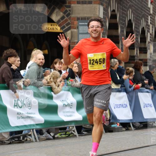 13.09.2026 - 21. swb-Marathon Bremen Strokosch-Dieckow http://msf.ph/oto/10283923 13.09.2026 10:30:48 Ziel 13569, 13576, 13603, 13537, 13554, 13572, 13630 meine-sportfotos.de
