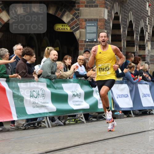 13.09.2026 - 21. swb-Marathon Bremen Strokosch-Dieckow http://msf.ph/oto/10283940 13.09.2026 10:31:00 Ziel 12458, 13537, 13603, 13572, 13602 meine-sportfotos.de