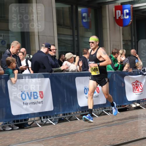 13.09.2026 - 21. swb-Marathon Bremen Strokosch-Dieckow http://msf.ph/oto/10283956 13.09.2026 10:35:07 Ziel 10994, 11068, 11176, 11345, 11512, 12289, 13514, 13540, 13583, 13590, 13619, 10261, 10262, 11197, 11964, 12358, 13505, 13560, 13588, 13601, 13625 meine-sportfotos.de