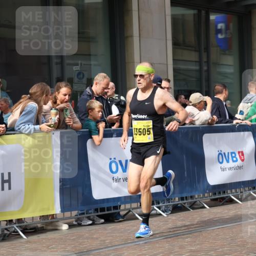 13.09.2026 - 21. swb-Marathon Bremen Strokosch-Dieckow http://msf.ph/oto/10283968 13.09.2026 10:35:07 Ziel 10994, 11068, 11176, 11345, 11512, 12289, 13514, 13540, 13583, 13590, 13619, 10261, 10262, 11197, 11964, 12358, 13505, 13560, 13588, 13601, 13625 meine-sportfotos.de