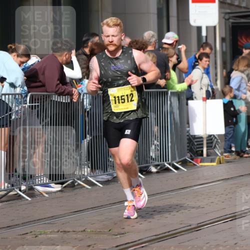 13.09.2026 - 21. swb-Marathon Bremen Strokosch-Dieckow http://msf.ph/oto/10284005 13.09.2026 10:35:13 Ziel 10994, 11068, 11176, 11345, 11512, 12289, 13514, 13540, 13558, 13583, 13590, 13619, 10261, 10262, 10994, 11197, 11512, 13505, 13560, 13588, 13601, 13625 meine-sportfotos.de