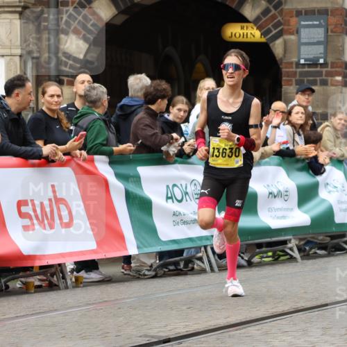 13.09.2026 - 21. swb-Marathon Bremen Strokosch-Dieckow http://msf.ph/oto/10284051 13.09.2026 10:31:08 Ziel 12458, 13537, 13554, 13630, 13571 meine-sportfotos.de