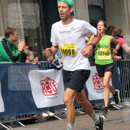 13.09.2026 - 21. swb-Marathon Bremen Strokosch-Dieckow http://msf.ph/oto/10284054 13.09.2026 10:35:18 Ziel 11176, 11345, 12289, 13558, 13583, 10261, 10262, 10994, 11068, 11512, 13505, 13514, 13540, 13560, 13590, 13619, 13625 meine-sportfotos.de