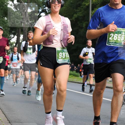13.09.2026 - 21. swb-Marathon Bremen TobiasT http://msf.ph/oto/10284142 13.09.2026 12:07:58 Laufen 981, 80, 9232, 21, 10121, 2659, 21, 26 meine-sportfotos.de
